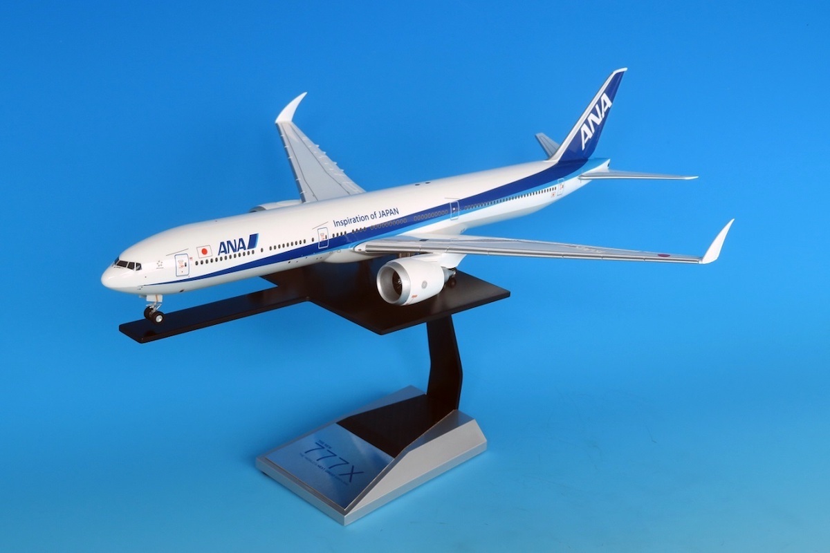 ANAの特別塗装「A380」と海上自衛隊最古参航空機をその手に