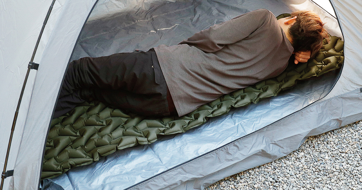 キャンプに登山に車中泊に！3980円と高コスパなVASTLANDの「コンパクト