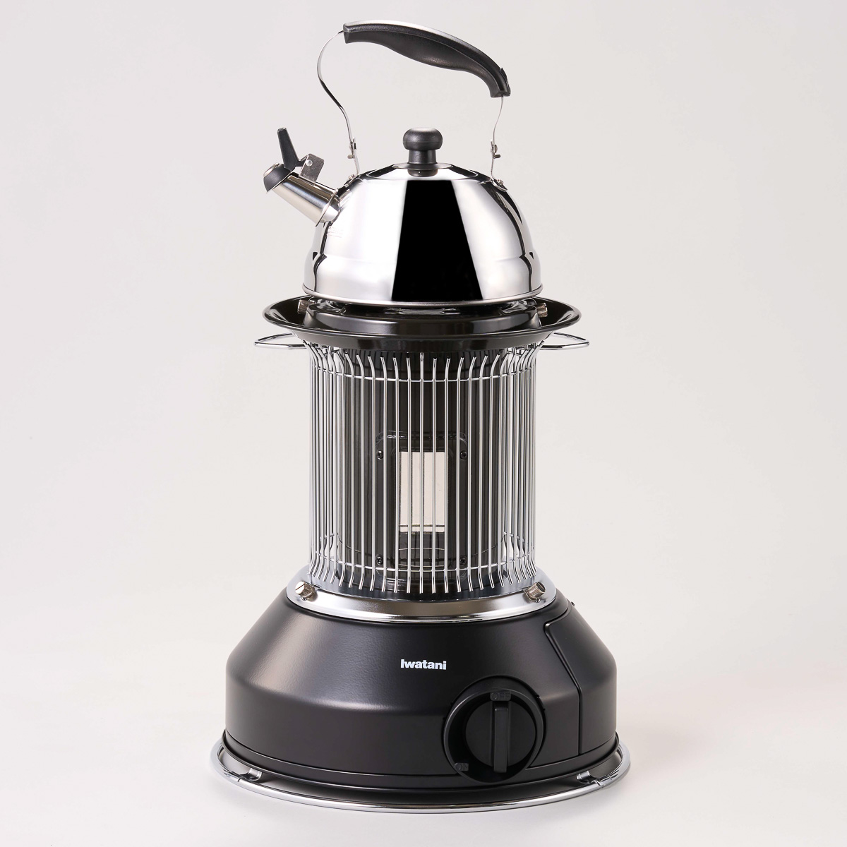 室内でも屋外でもOK！イワタニのカセットガス仕様ストーブ「マル暖」は