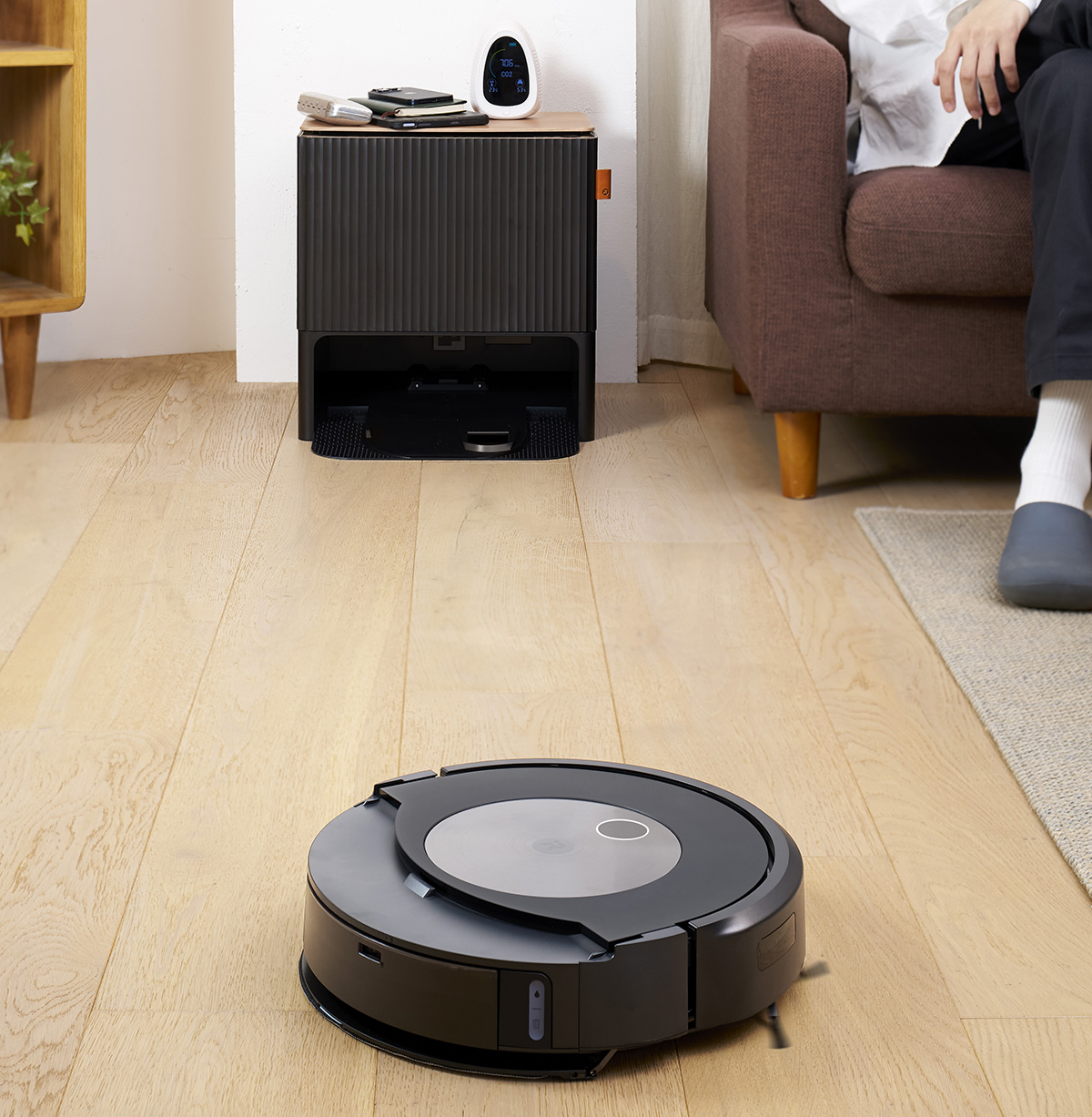 ルンバの進化が止まらない！ 自動給水機能搭載でさらに賢く快適に！ 最