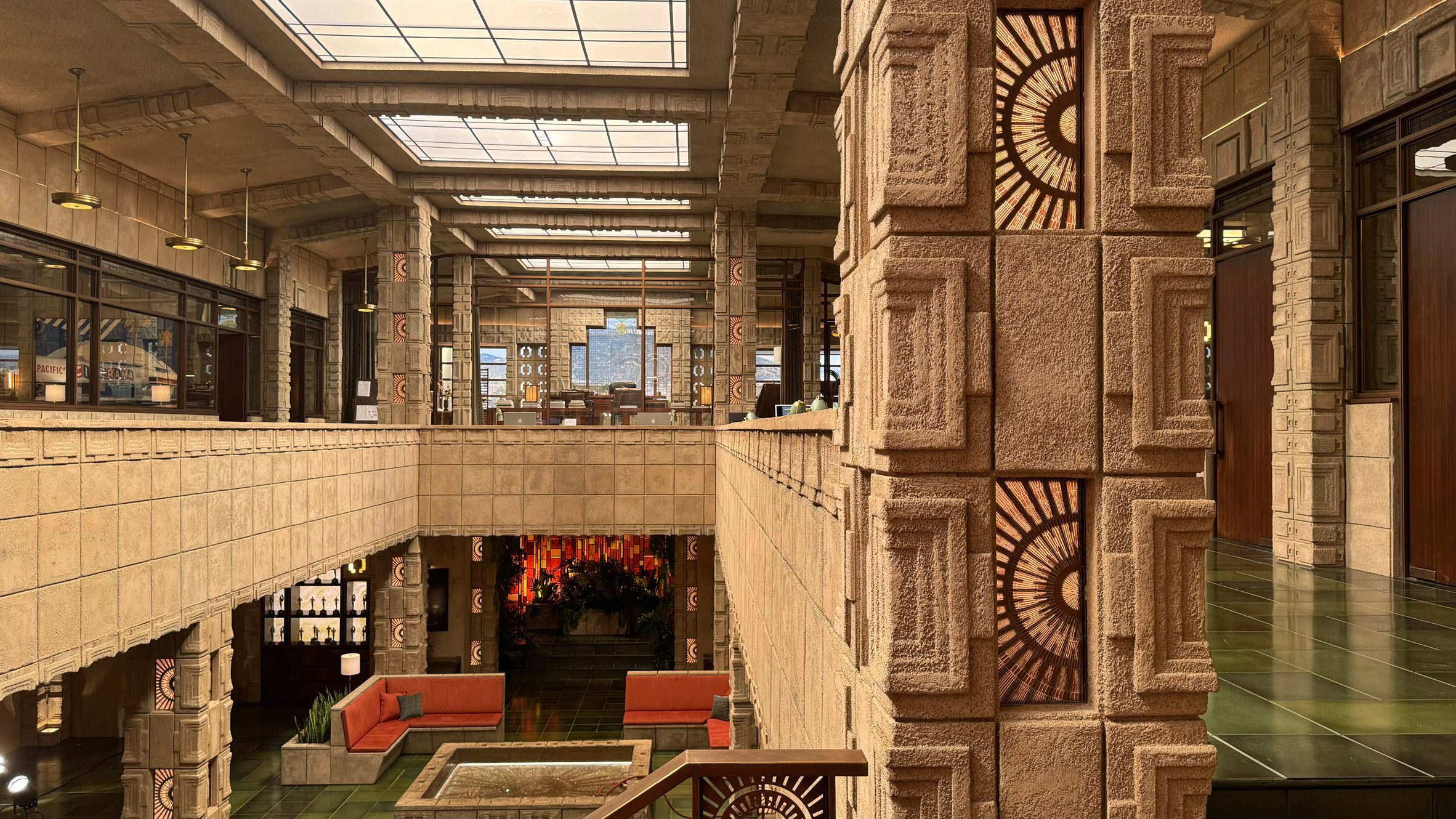 アート・デザイン・音楽 THE WORK OF FRANK LLOYD WRIGHT アート