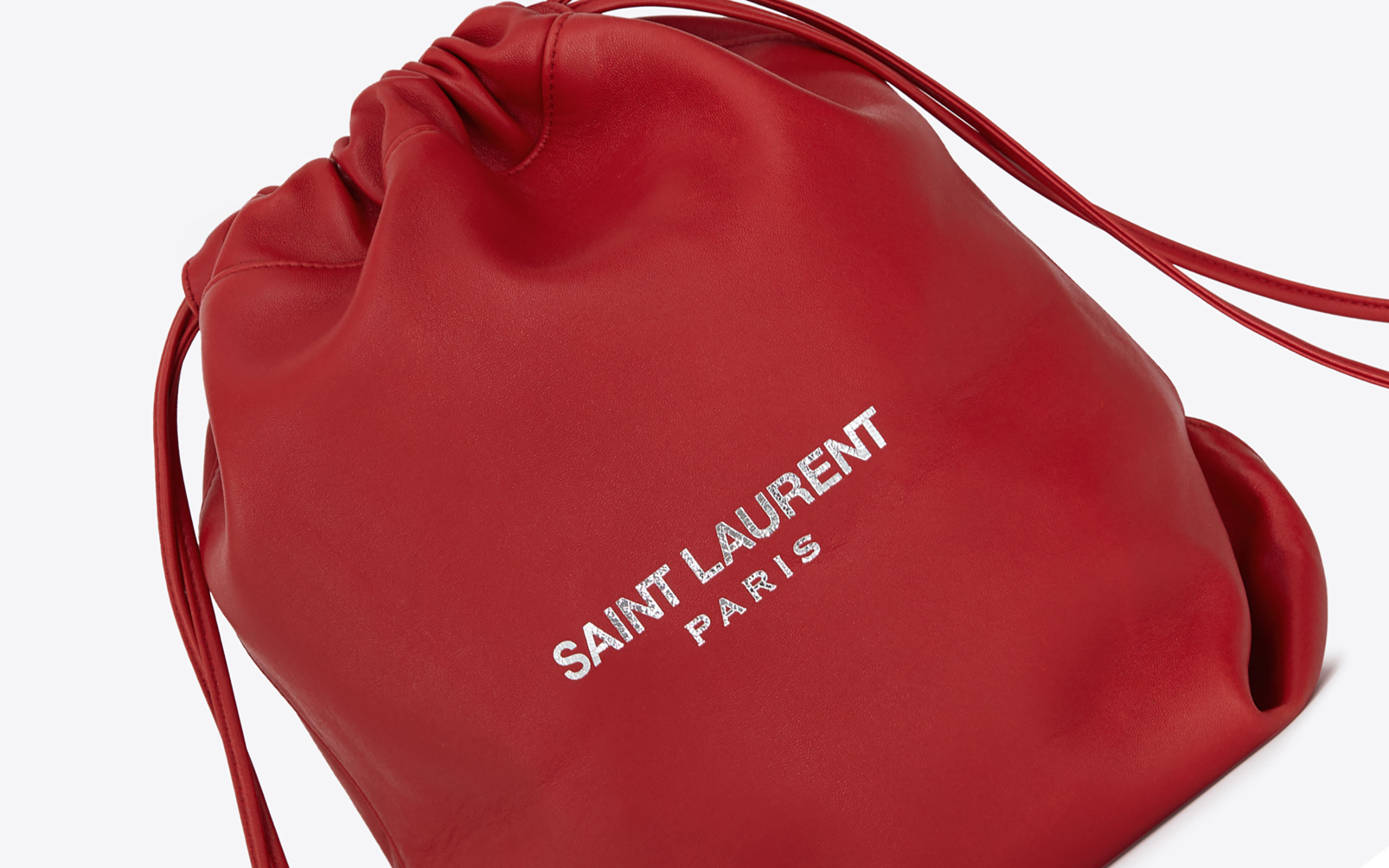 チェーンバッグが巾着バッグに早変わり！Saint Laurent (サンローラン