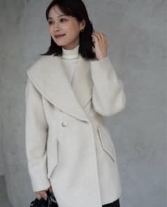 laubeblanc verystore ケープカラーミディコート オフホワイト - メルカリ