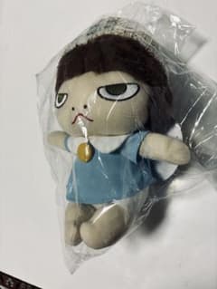 奈良美智 / タグ付】 おんなのこ ぬいぐるみ WALK ON - メルカリ