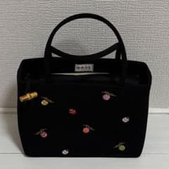 京都 井澤屋 バッグ「小鈴」黒 ちりめん 手提げバック 和装 鈴柄