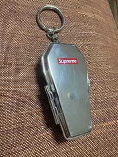 Supreme 17aw Coffin Keychain アッシュトレイ - メルカリ