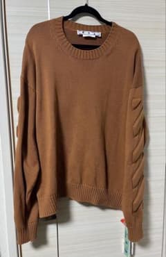 offwhite バックアローエンボスニット シュプリーム - メルカリ