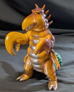 ザリガニンド「宇宙猿人ゴリ対スペクトルマン」登場怪獣（ベアモデル