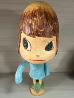 奈良美智「HAND SEARCHING」限定フィギュア - メルカリ