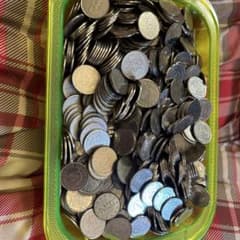 家パチスロ機用 メダル 約3000枚 - メルカリ