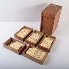 中国 竹嵌 骨牌 背竹牌 麻雀牌 木箱付 V 8014 - メルカリ