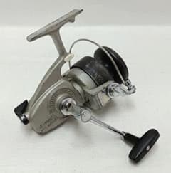 オールドリール Daiwa スピニングリール PUNCH 2500 動作品 - メルカリ