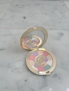 2026年最新】guerlain フェイス パウダーの人気アイテム - メルカリ