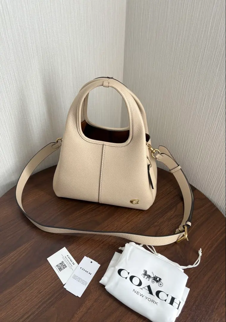 2026年最新】COACHラナショルダーバッグ23の人気アイテム - メルカリ