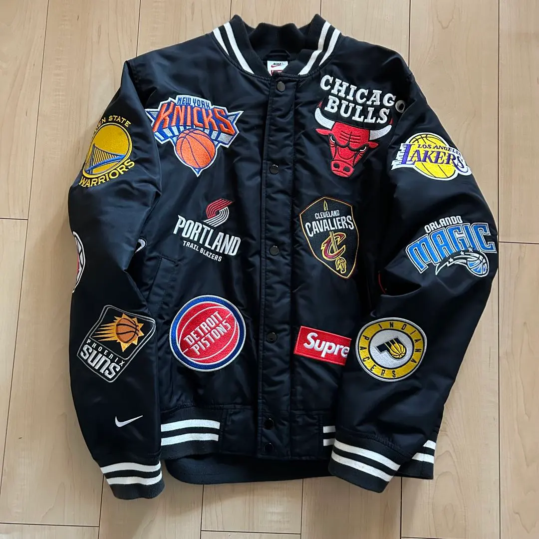 2026年最新】supreme jordan スタジャンの人気アイテム - メルカリ