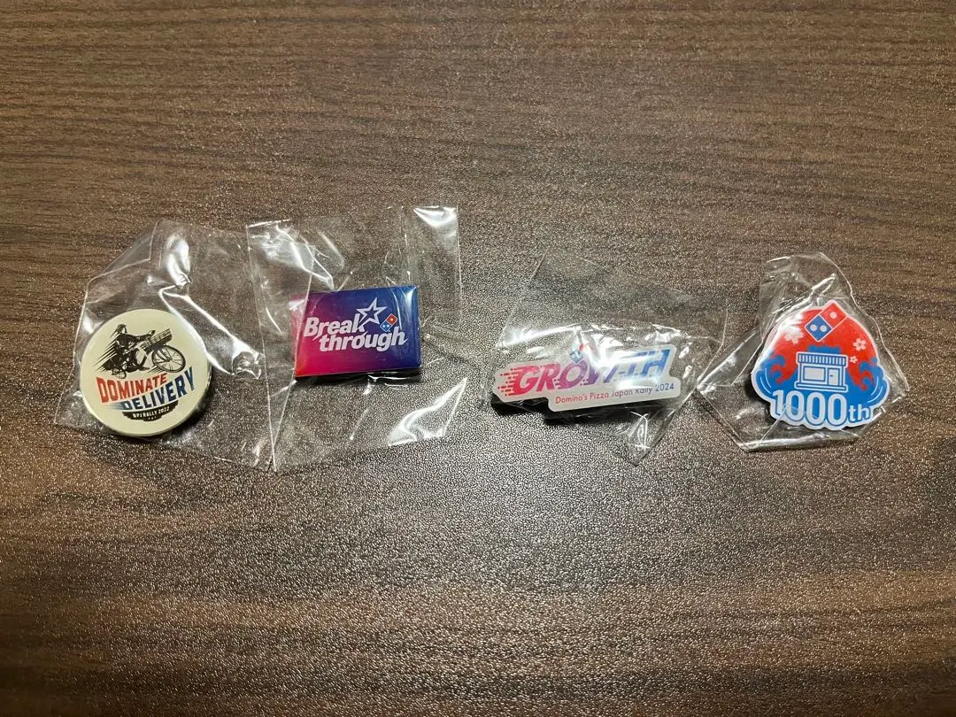 2026年最新】ドミノピザバッチの人気アイテム - メルカリ
