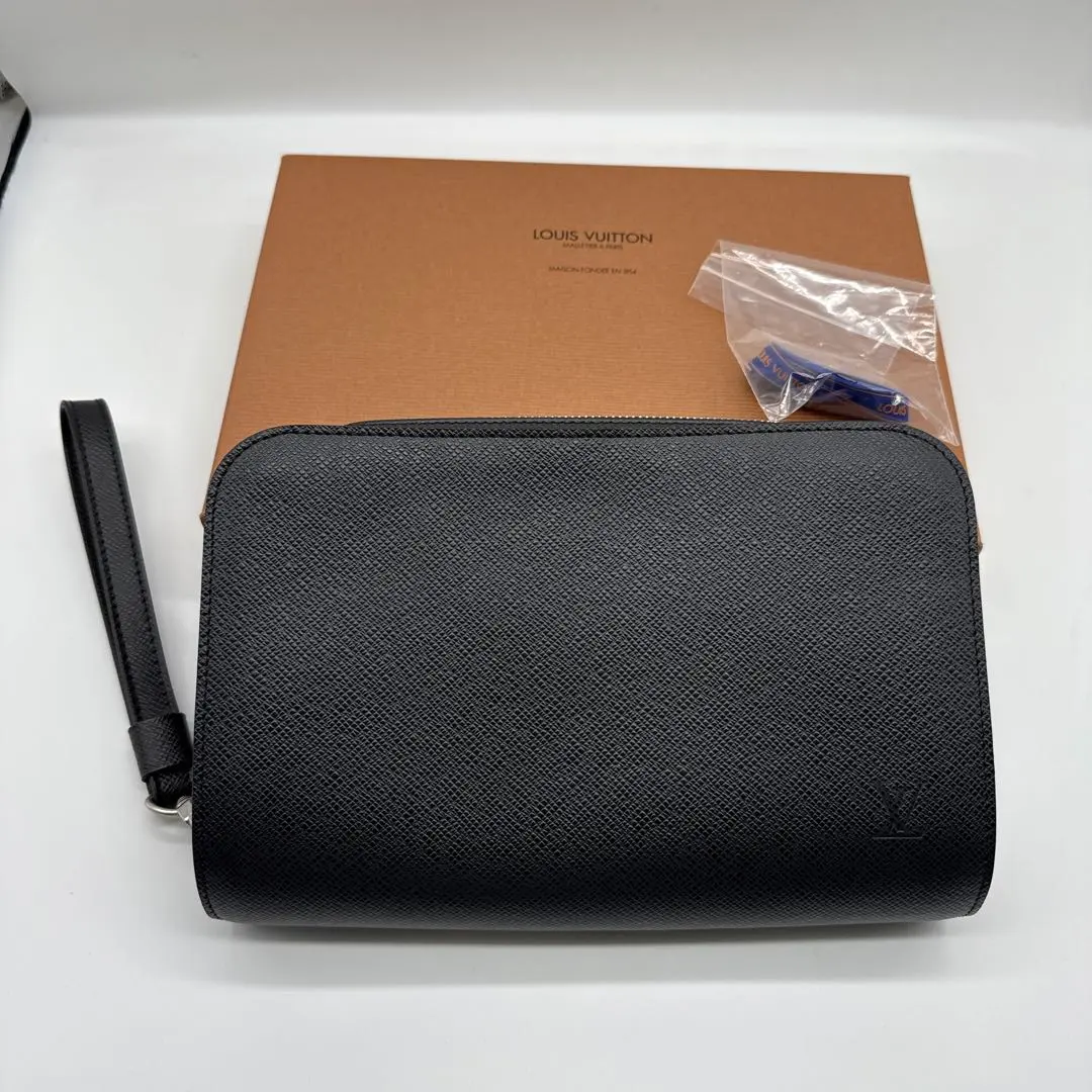 2026年最新】LOUIS VUITTON ルイ ヴィトン タイガ カルガ セカンド