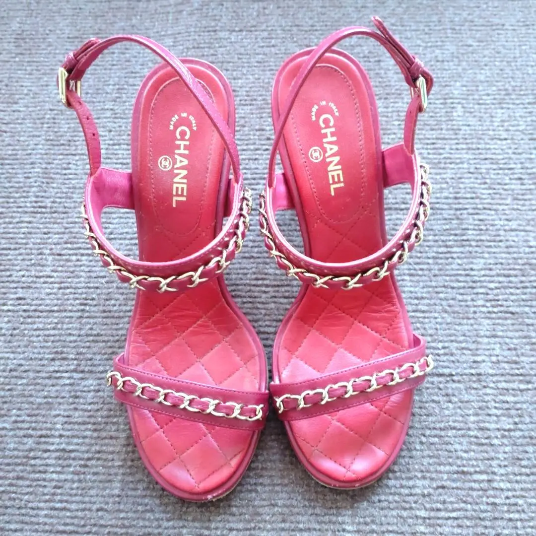 2026年最新】CHANEL カラー：レッド系 サンダルの人気アイテム - メルカリ