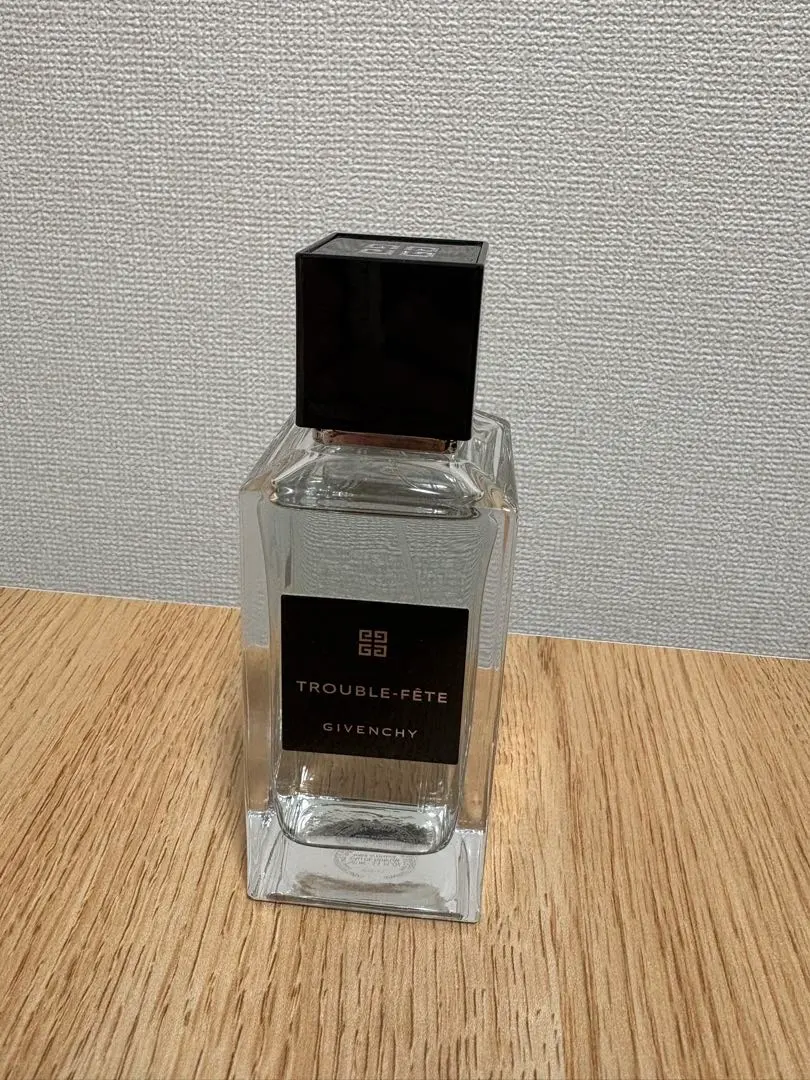 2026年最新】givenchy 香水 トロブルフェットの人気アイテム - メルカリ