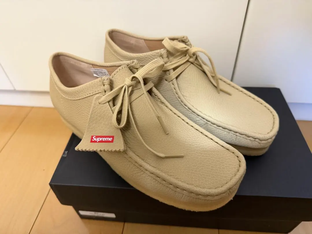 2026年最新】Supreme Clarks Woven Wallabeeの人気アイテム - メルカリ