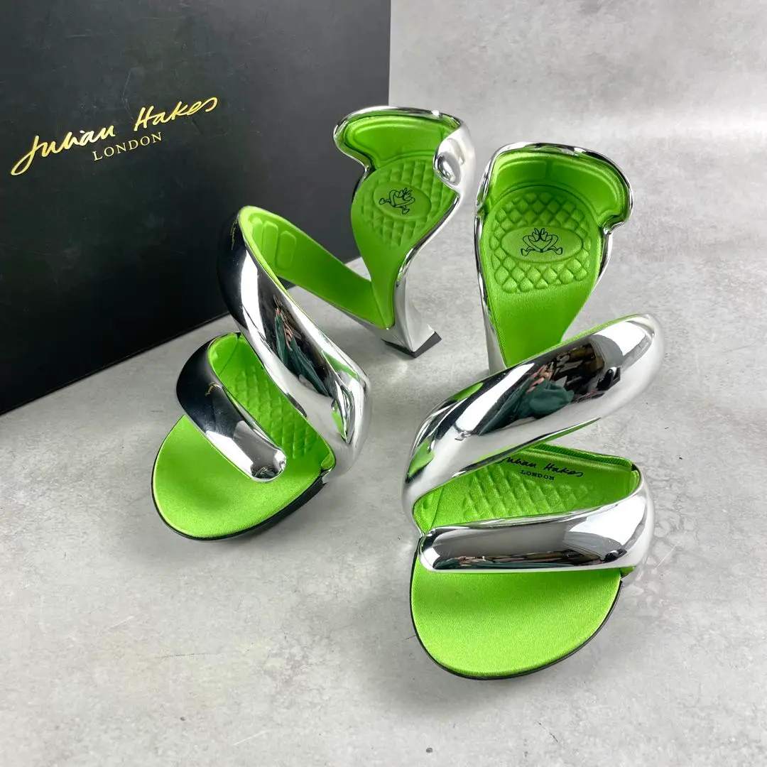 2026年最新】Julian Hakesの人気アイテム - メルカリ