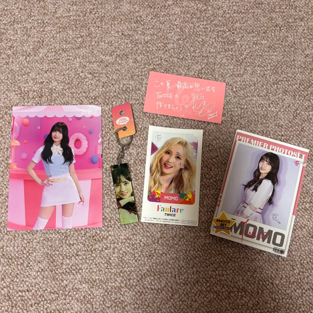 2026年最新】twice クリスマスエディション モモの人気アイテム - メルカリ