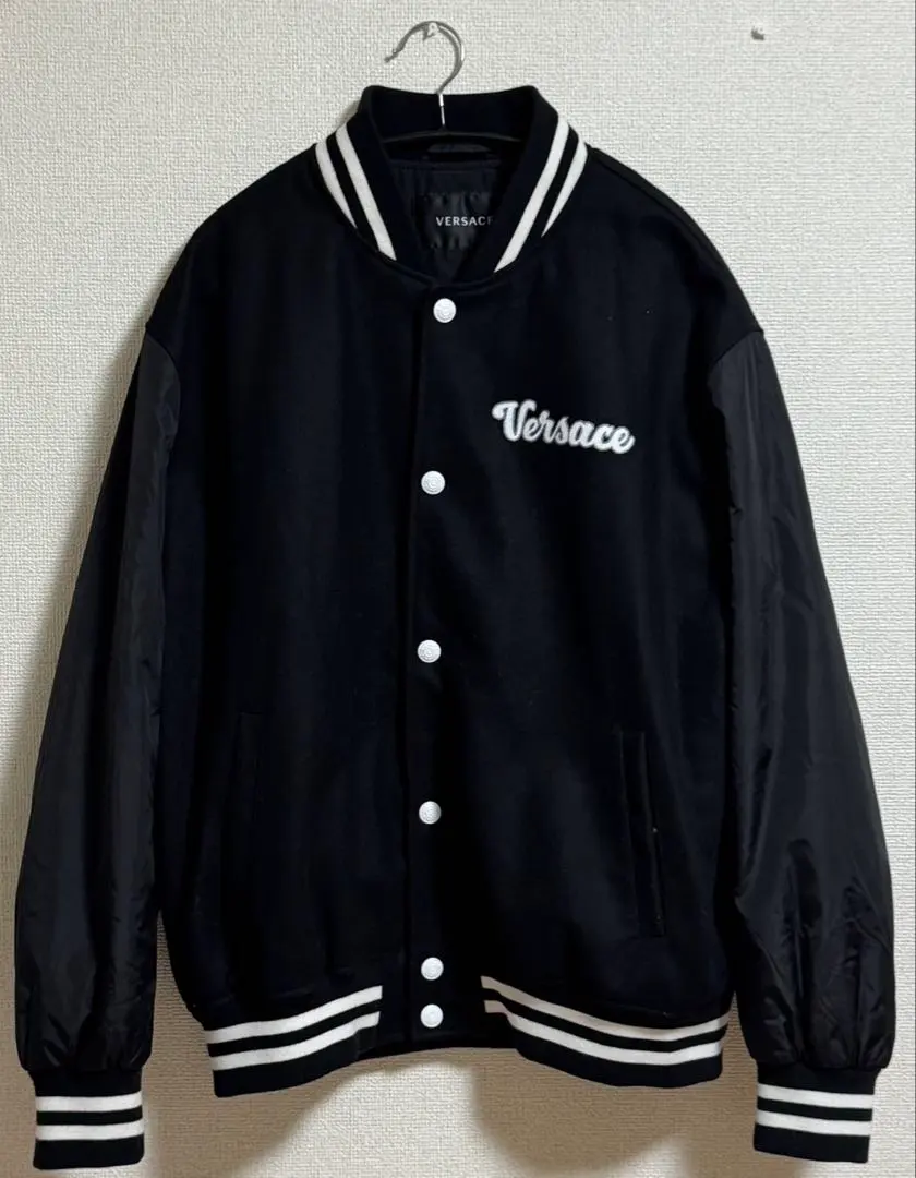 2026年最新】VERSACE スタジャンの人気アイテム - メルカリ