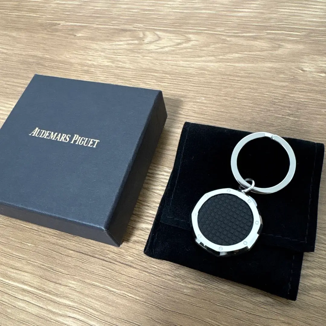 2026年最新】オーデマピゲ キーホルダーの人気アイテム - メルカリ