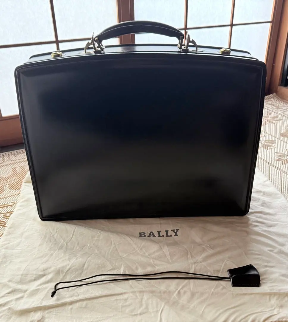 2026年最新】bally アタッシュケースの人気アイテム - メルカリ