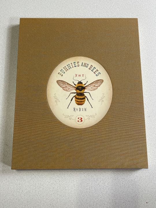 希少　Bunnies and Bees Mark Ryden マーク・ライデン Micro Portfolio 3 – Bunnies & Bees - Mark Ryden