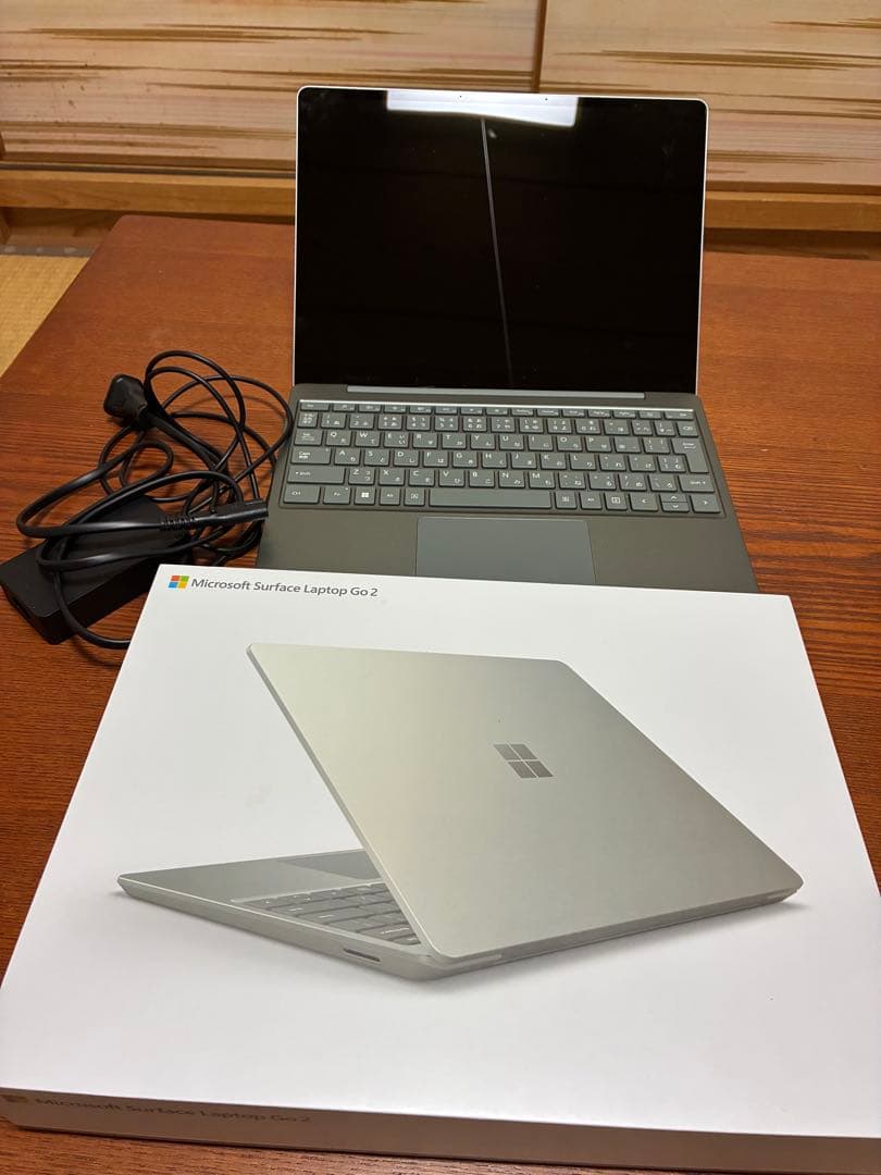 Microsoft Surface Laptop go2 美品 ノートパソコン Surface Laptop Go 2」の実機レビュー！コンパクトでデザインもよい