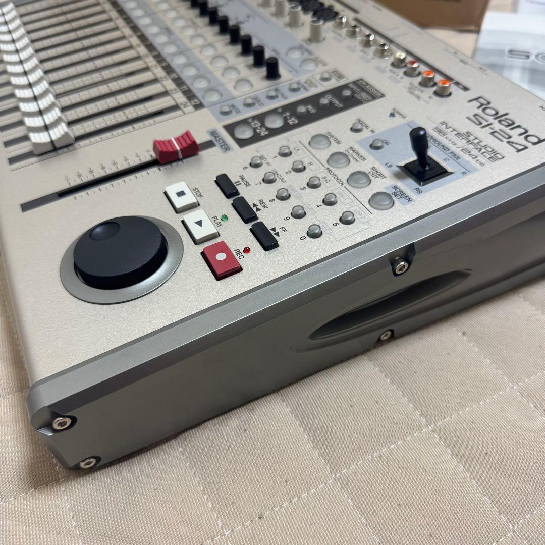 Roland SI-24 スタジオインターフェース 箱付 通電のみ確認済み - DJ