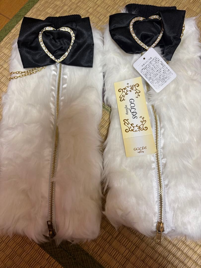 週末SALE GOLDS infinity ファーレッグウォーマー ホワイト