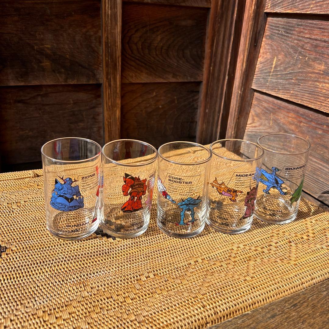 箱入 未使用 ガンダム グラス 5個セット - メルカリ