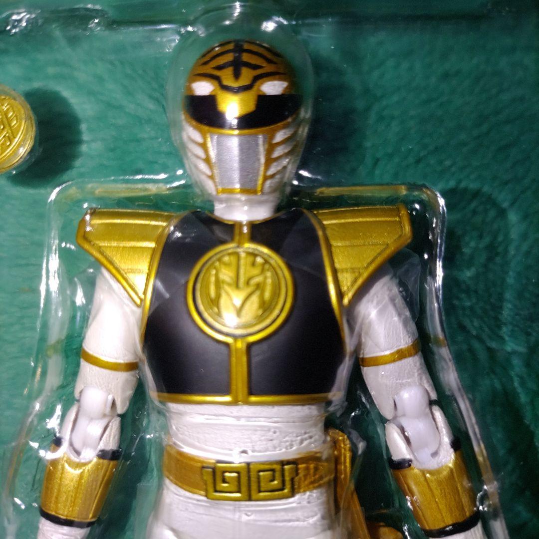 ケ*ル様 【美品】S.H.Figuarts 五星戦隊 ダイレンジャー キバレンジ