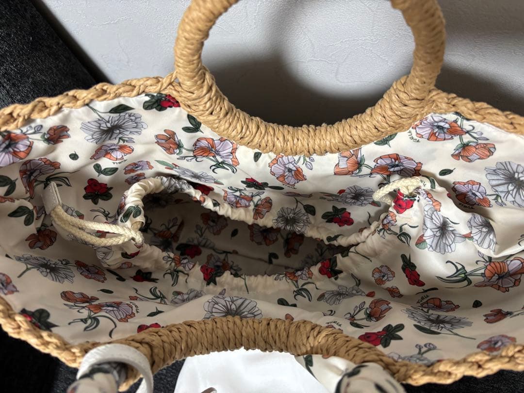お値下げ】FURLA かごバッグ 花柄 巾着 スカーフハンドルトート 保存袋