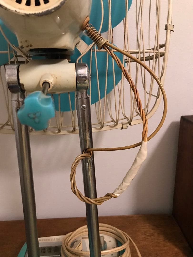 希少 昭和レトロ スクエア型 三菱 扇風機 R-30EC 動作品 - メルカリ