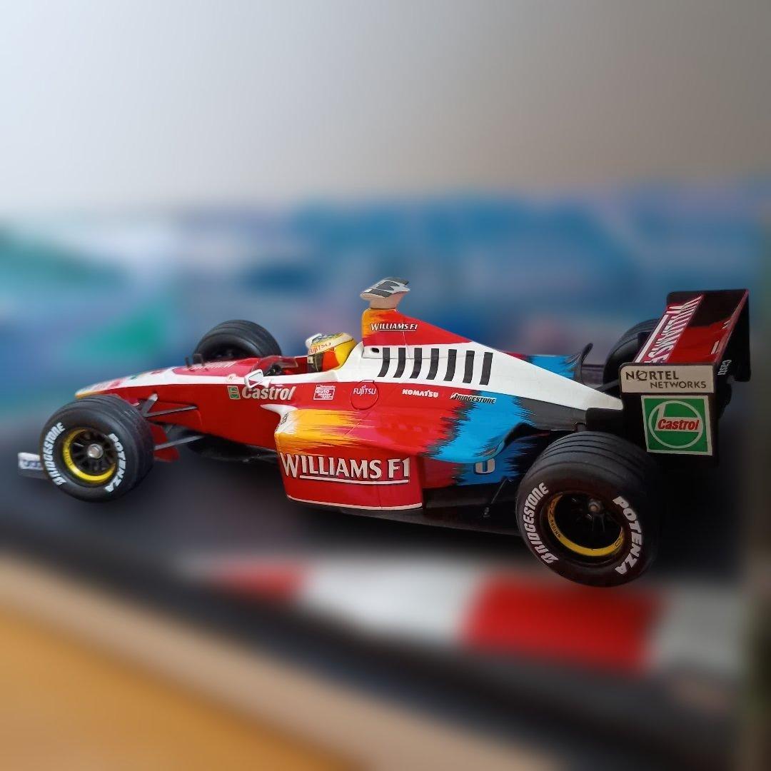 ホットウィール 1/18 F1 ウィリアムズ FW21 R·シューマッハ - メルカリ