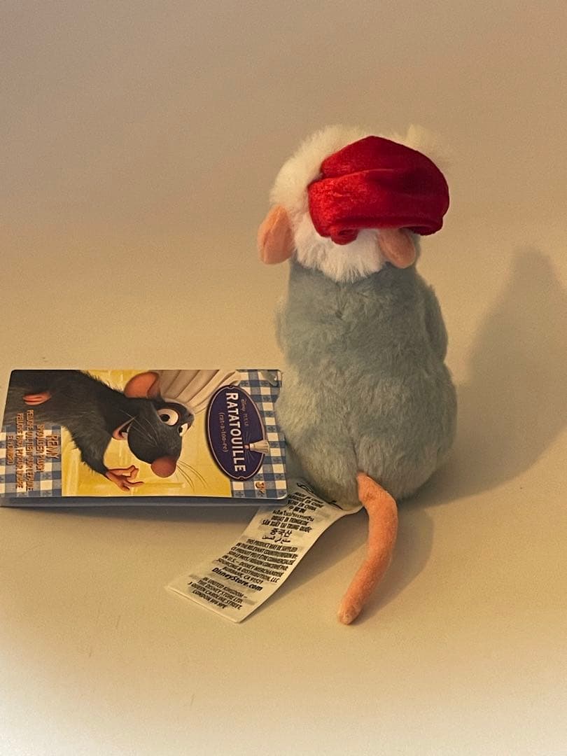 パリディズニー クリスマス限定】レミー サンタ帽 肩のせ ぬいぐるみ