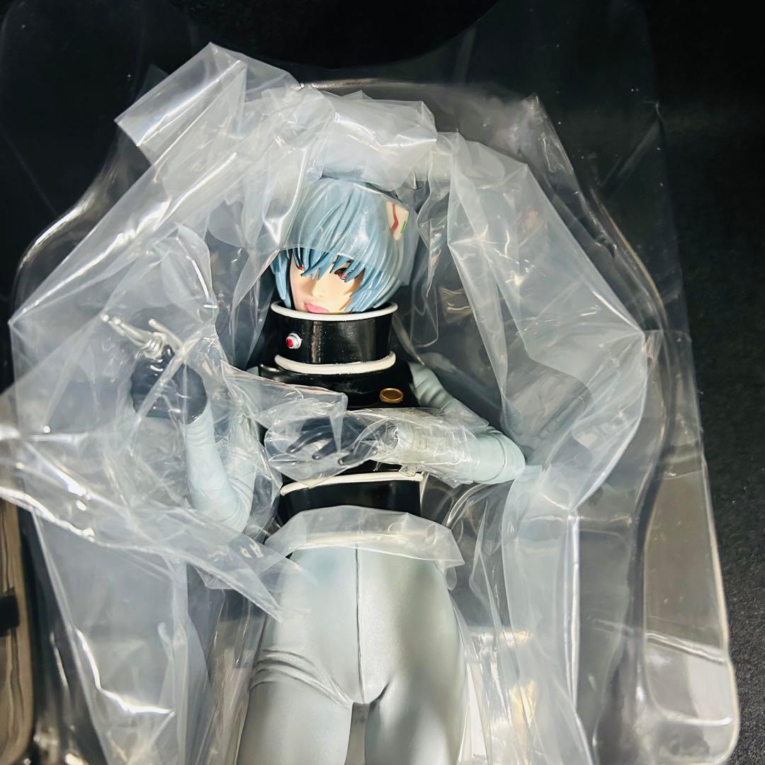 綾波レイ X星人 「ゴジラ対エヴァンゲリオン」 東宝30cm フィギュア