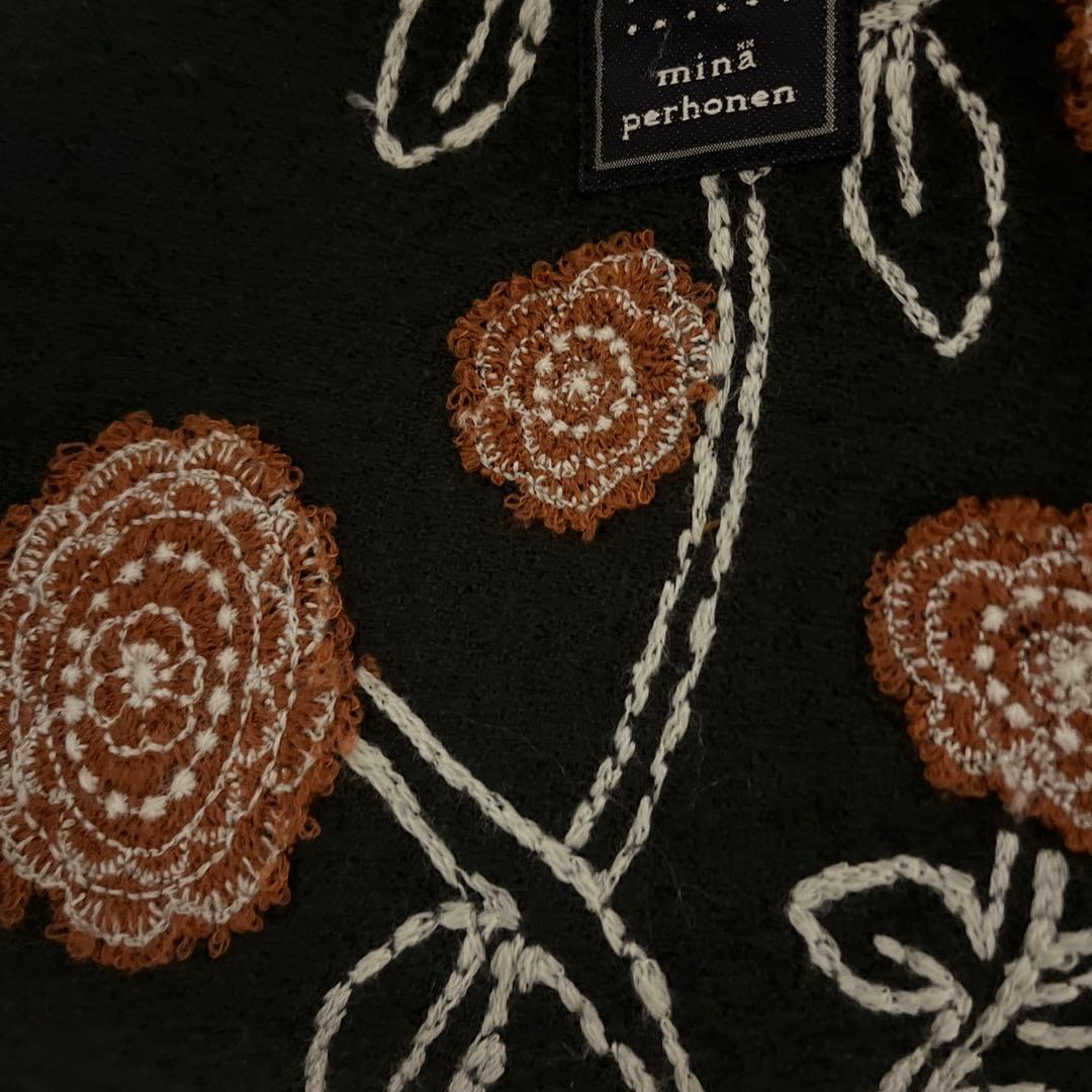 ミナペルホネン ジャルディーノ エッグバック 花柄刺繍 ウール ダーク