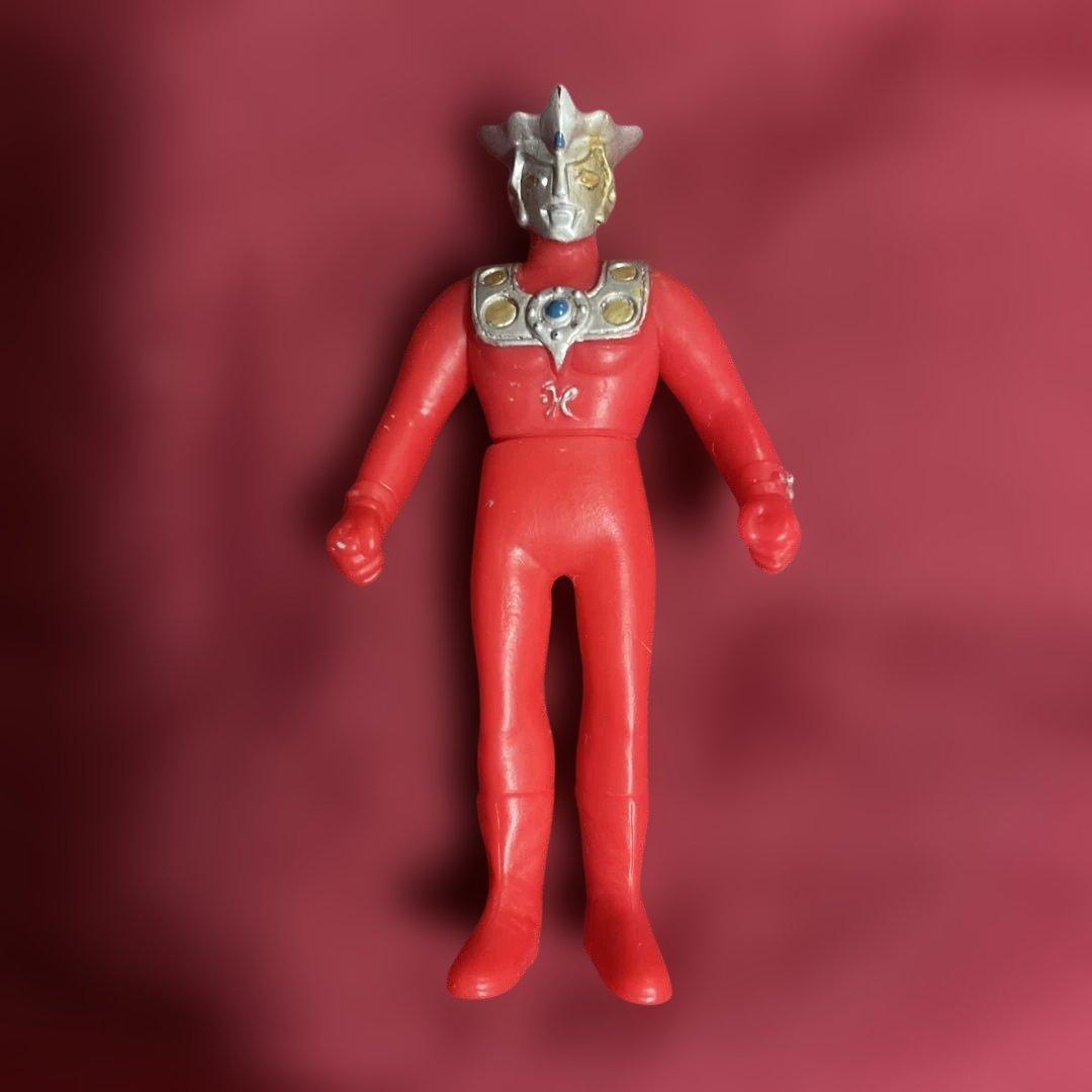 ウルトラマン】フィギュア8体セット(1995〜1996年製) 8cmサイズ - メルカリ