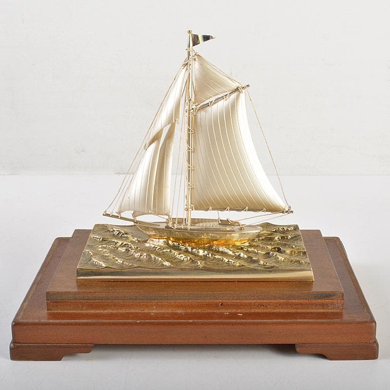 三越謹製 銀製 銀帆船 ヨット 約51g 置物 共箱 M R7467B - メルカリ
