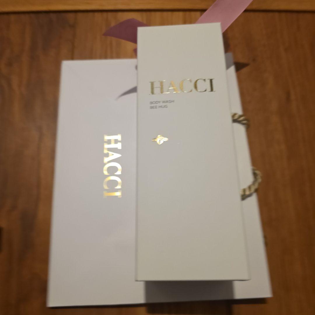 HACCI ボディウォッシュ ギフトボックス付き ボディウォッシュ BEE ショコラ｜HACCI公式オンラインストア
