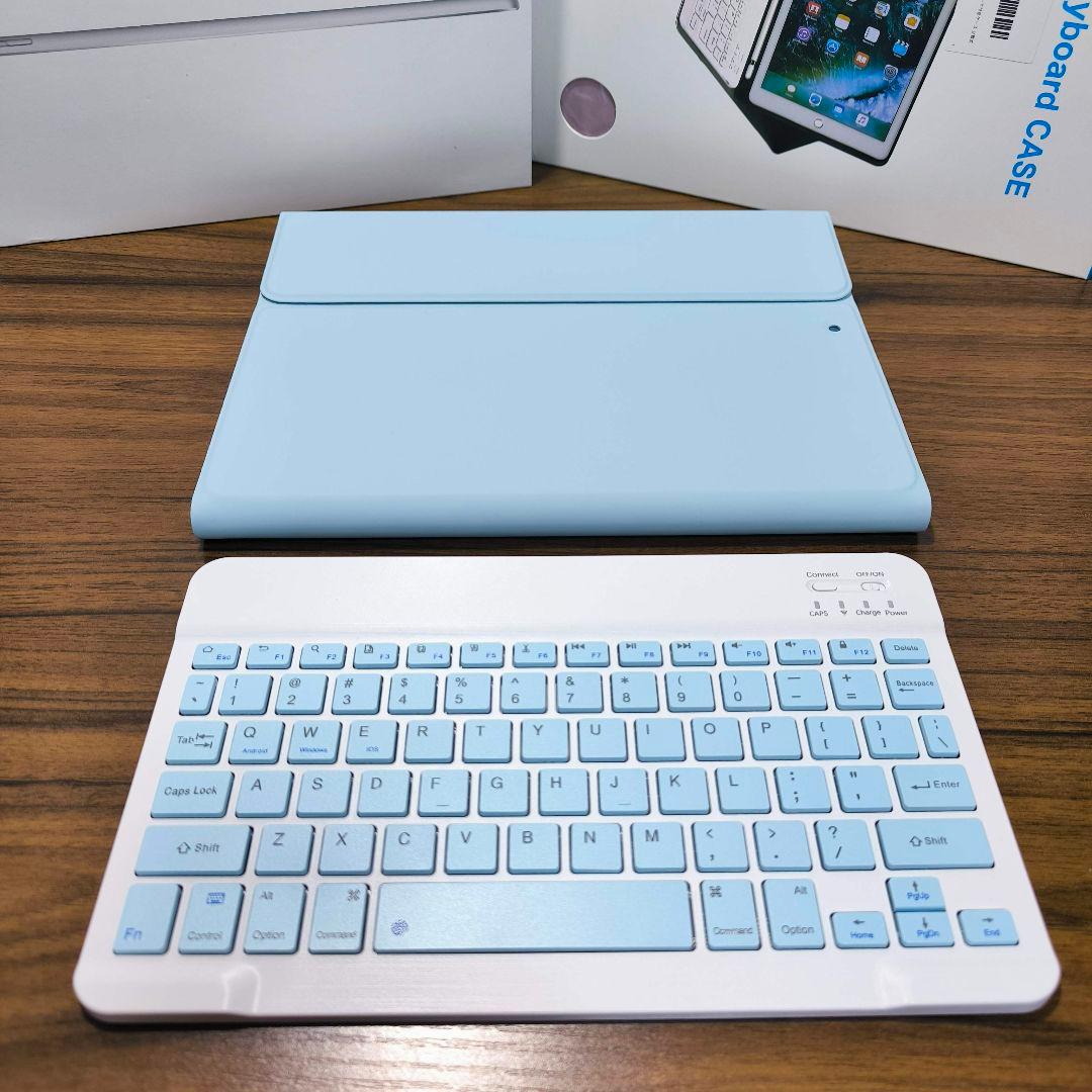 iPad 第8世代 Simフリー 32GB ケースとキーボード、タッチペン - メルカリ