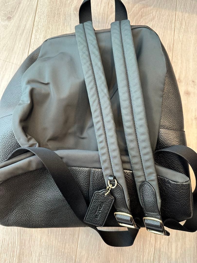 COACH ブラックレザー リュックの通販はau PAY マーケット - 輸入雑貨