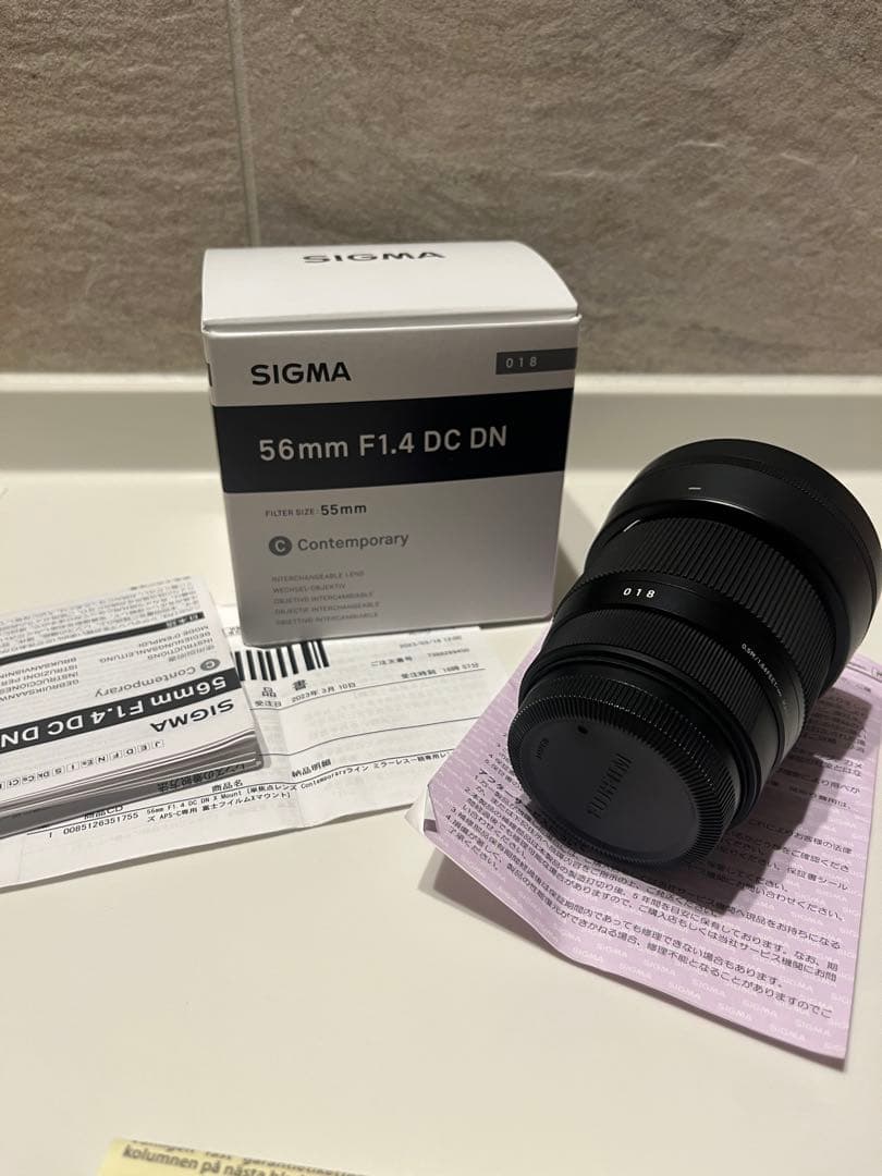 SIGMA 56mm F1.4 DC DN FUJIFILM Xマウント　超美品 Amazon.com : Sigma 56 mm F1.4 DC DN [Contemporary] for Fujifilm X