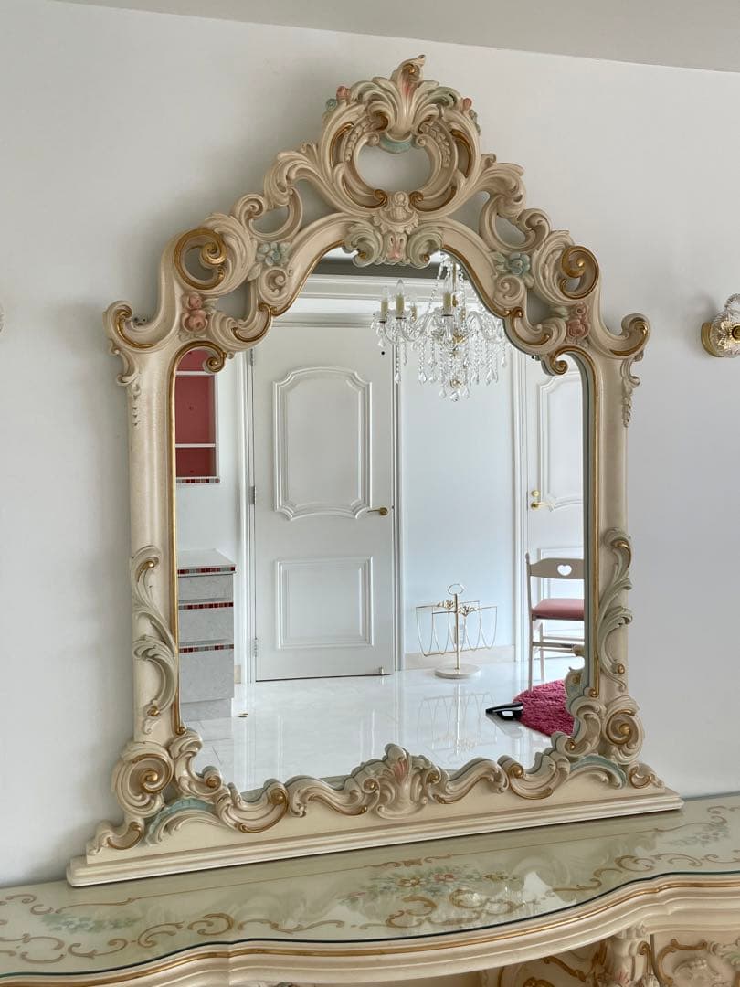 お値下げ‼️‼️高級イタリア家具.美品.ゴルチャコ&シリック - メルカリ