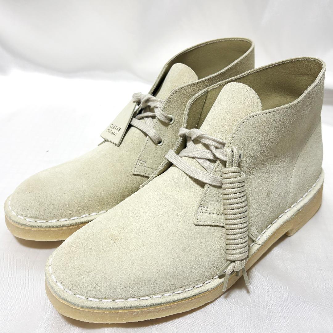 ☆ 新品 クラークス デザートブーツ 希少色 オフホワイト ワラビー