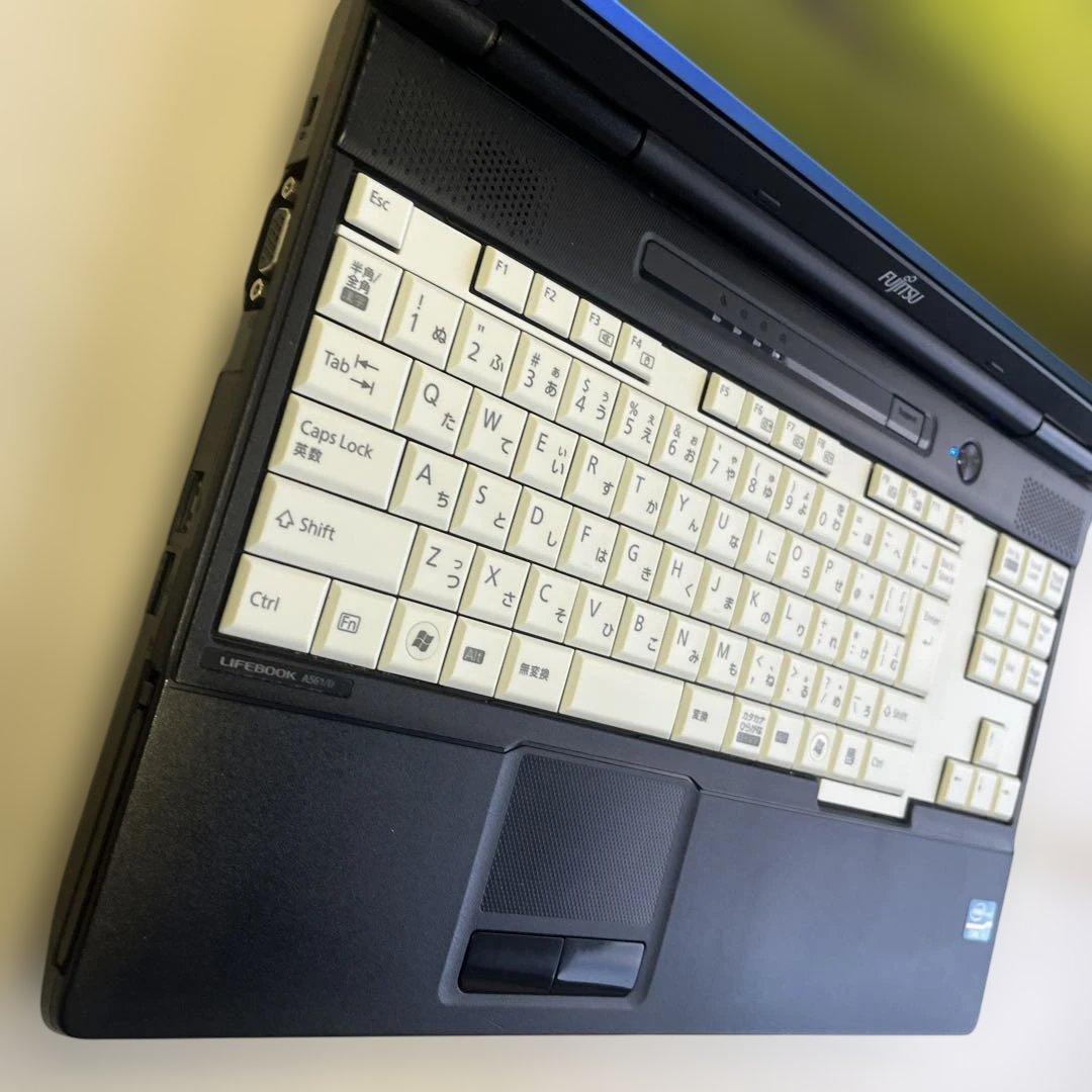 ☆格安美品☆Windows XP☆富士通フルHD液晶15.6インチ大画面